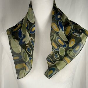 🎄$3 bundled NWT Elaine Gold Elegant Abstract Geometric Multicolor Scarf